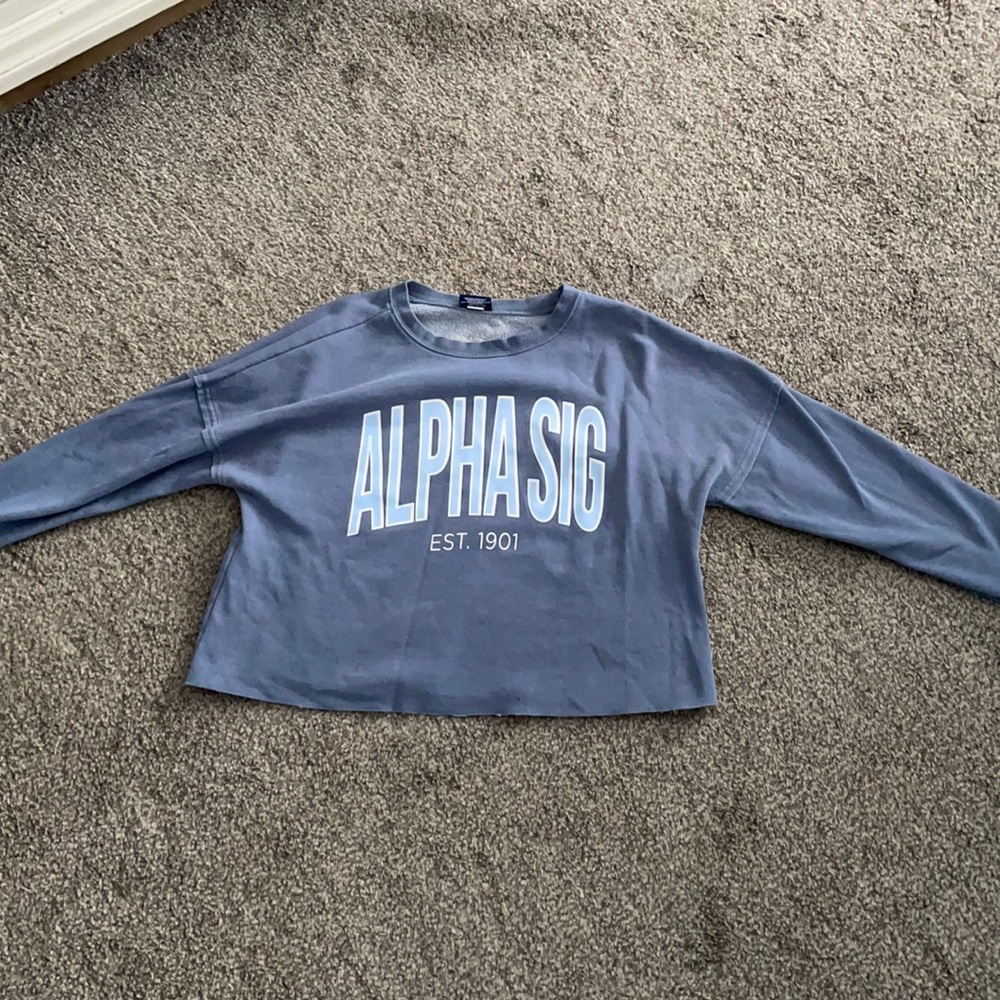 Alpha Sigma Alpha cropped crewneck